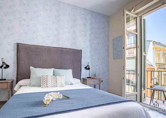Living4Malaga Majestic Granada Street